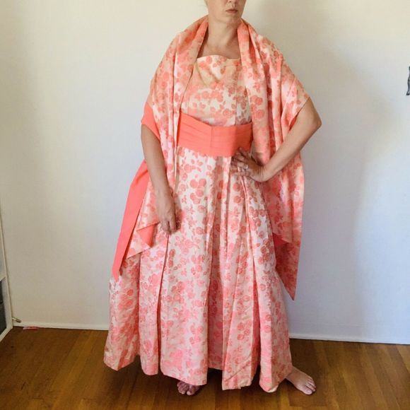 Vintage 1960s Peach Brocade Gown - Picture 9 of 10